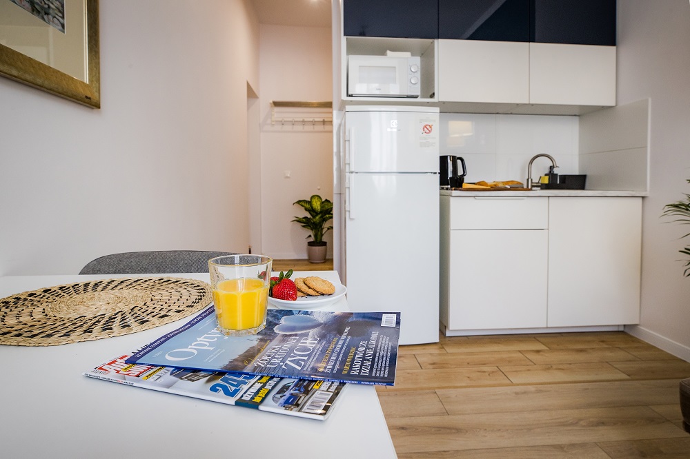 Studio apartment with full equipment close to the city center and the West Railway Station in Warsaw ATStudio apartment with full equipment close to the city center and the West Railway Station in Warsaw