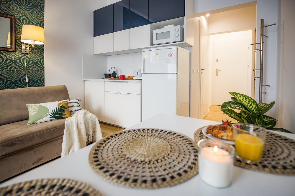 Hébergement en appartement à Ochota près de Blue City et de la gare D2 Ouest
